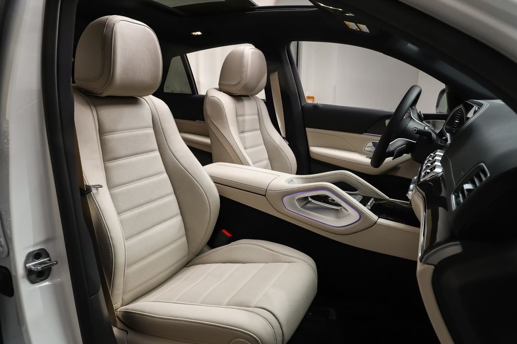 New 2026 MANUFAKTUR Moonlight White Metallic Mercedes-Benz GLE 450 image 10