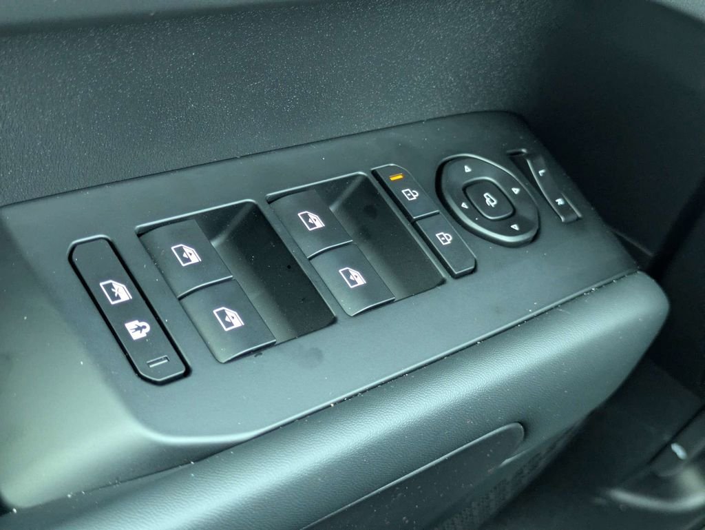 New 2027 Black Jade Green Kia X-Line EX image 27
