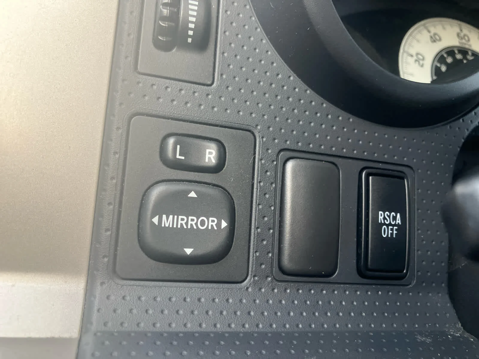 Used 2014 Quicksand Toyota  image 12