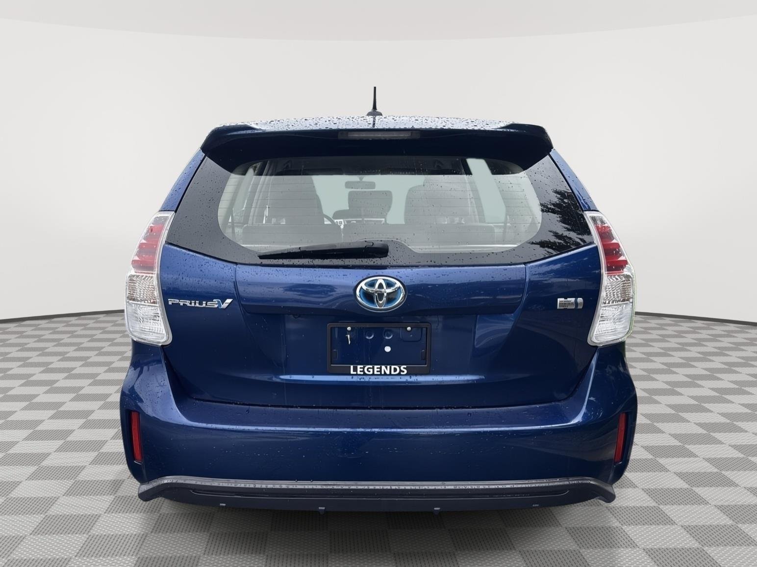 Used 2016 Blue Ribbon Metallic Toyota Three image 13