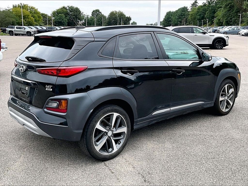 Used 2018 Black Hyundai Limited image 6