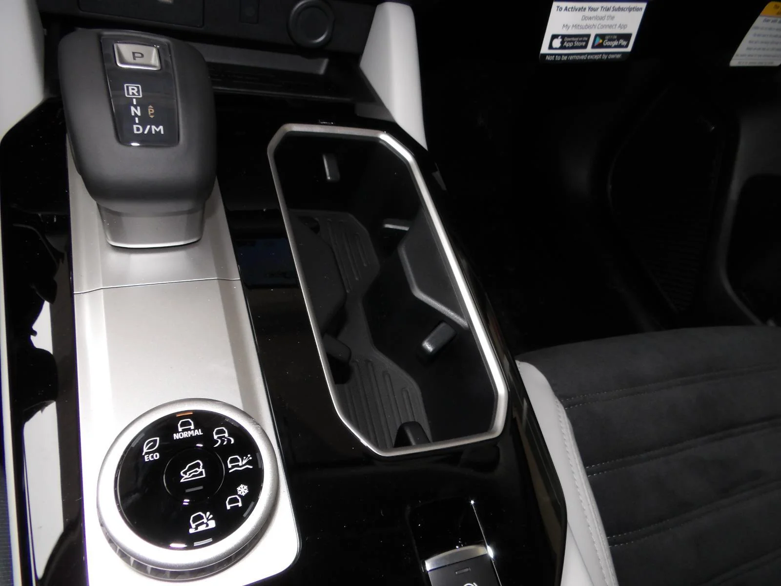 2026 Mitsubishi Outlander SE - Photo 21