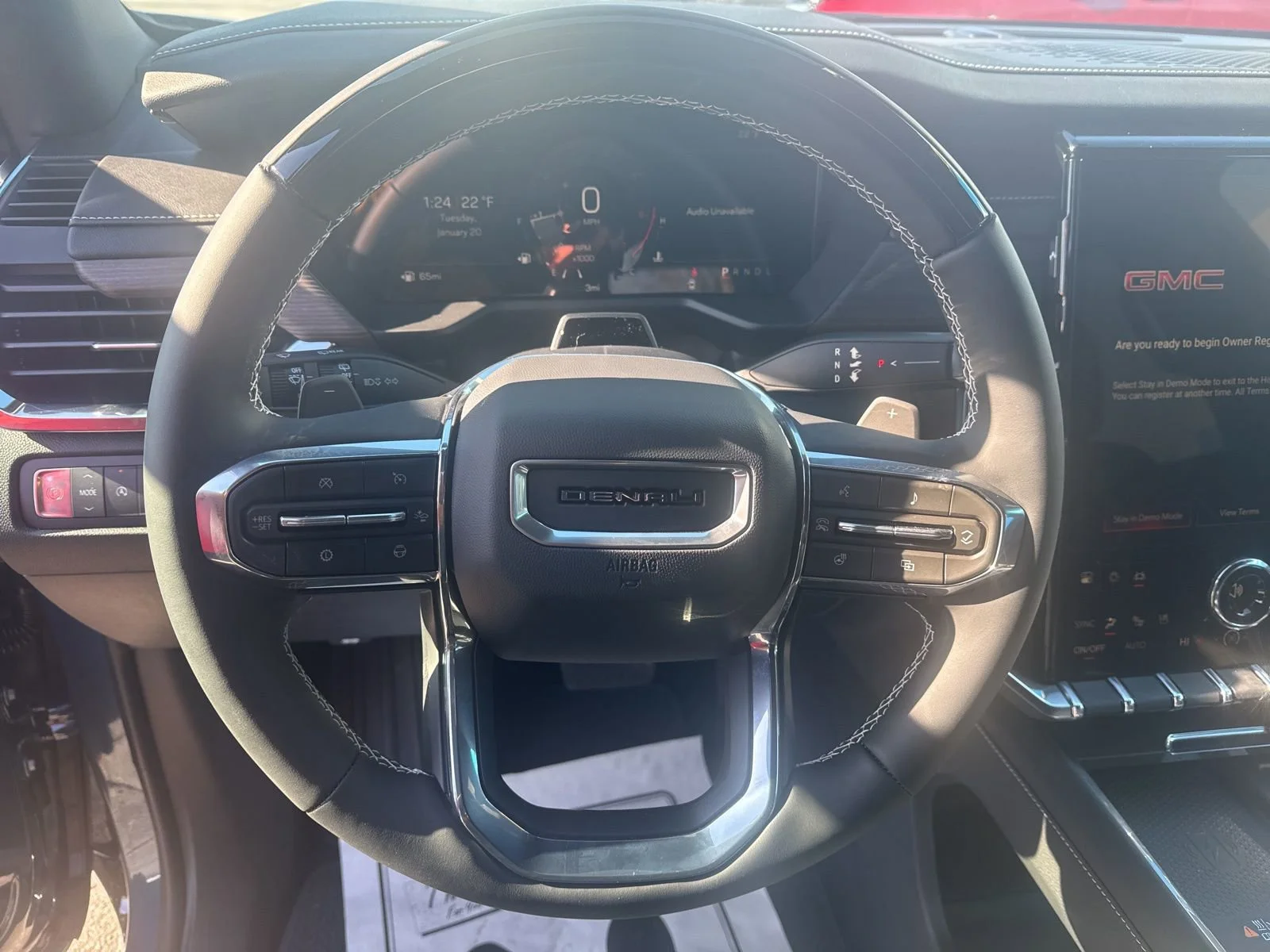 2026 GMC Acadia Denali - Photo 14