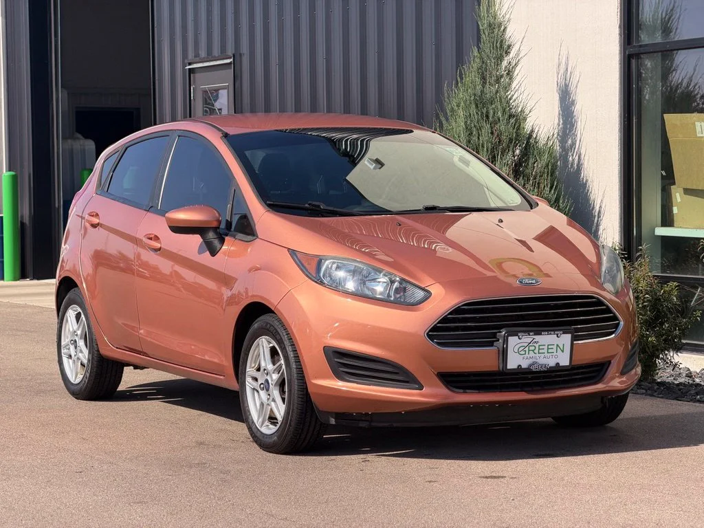 Used 2017 Silver Ford SE image 3