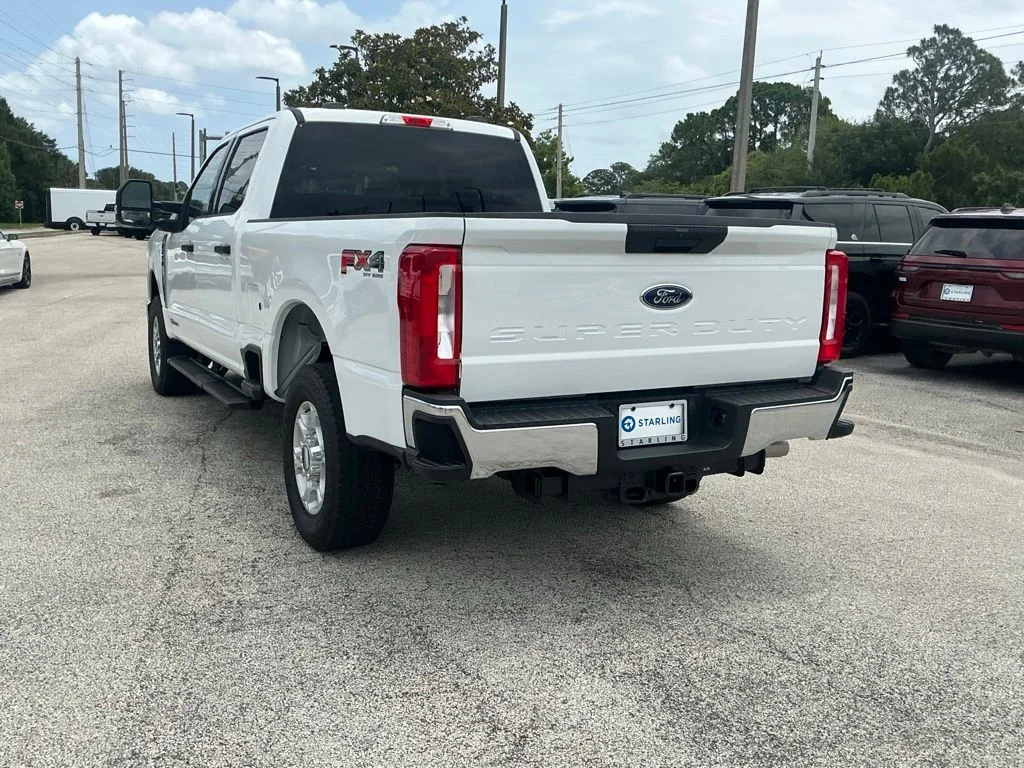 Used 2025 White Ford XLT image 9