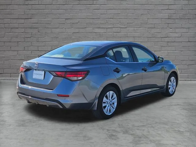 Used 2025 Gray Nissan S image 5