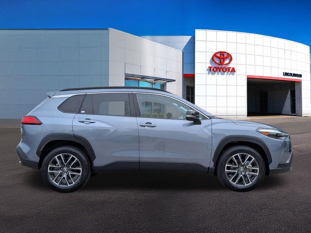 Used 2026  Toyota XLE image 8