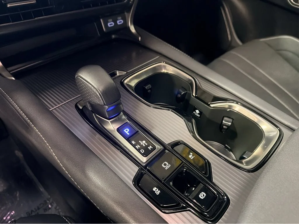 Used 2023 White Lexus 500h F SPORT Performance image 22