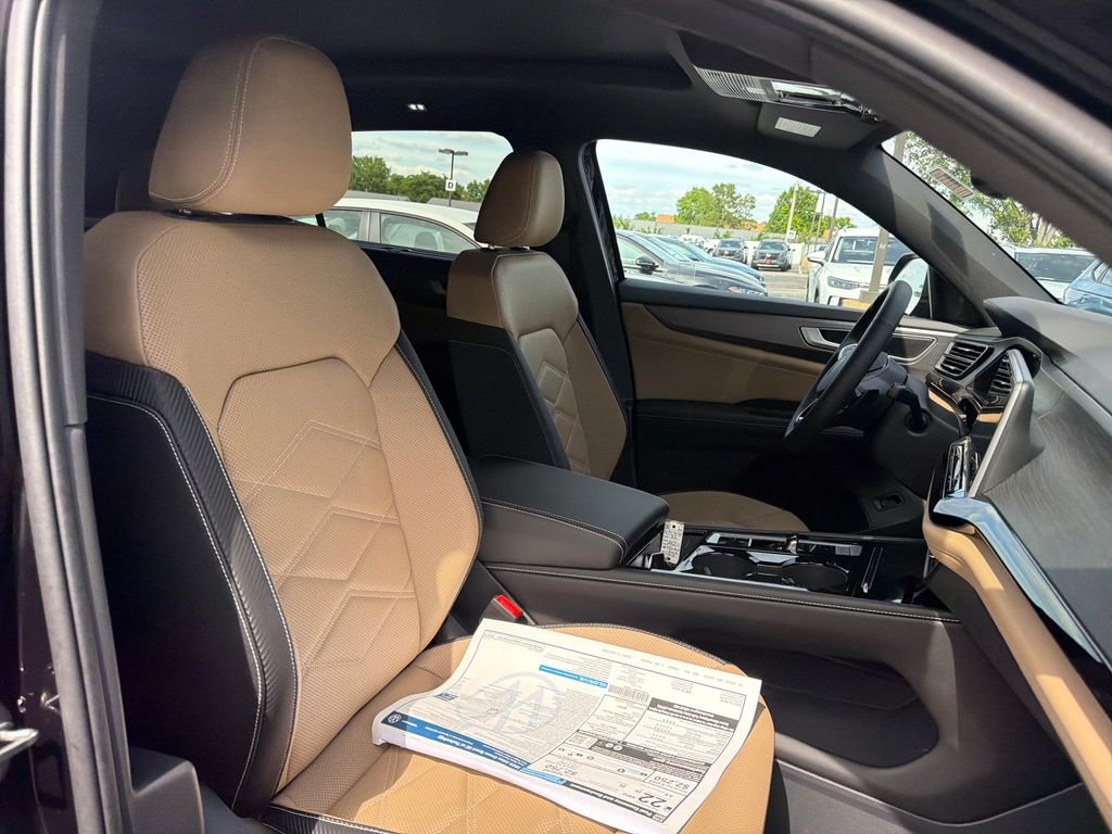 New 2026  Volkswagen SE w/Technology image 34