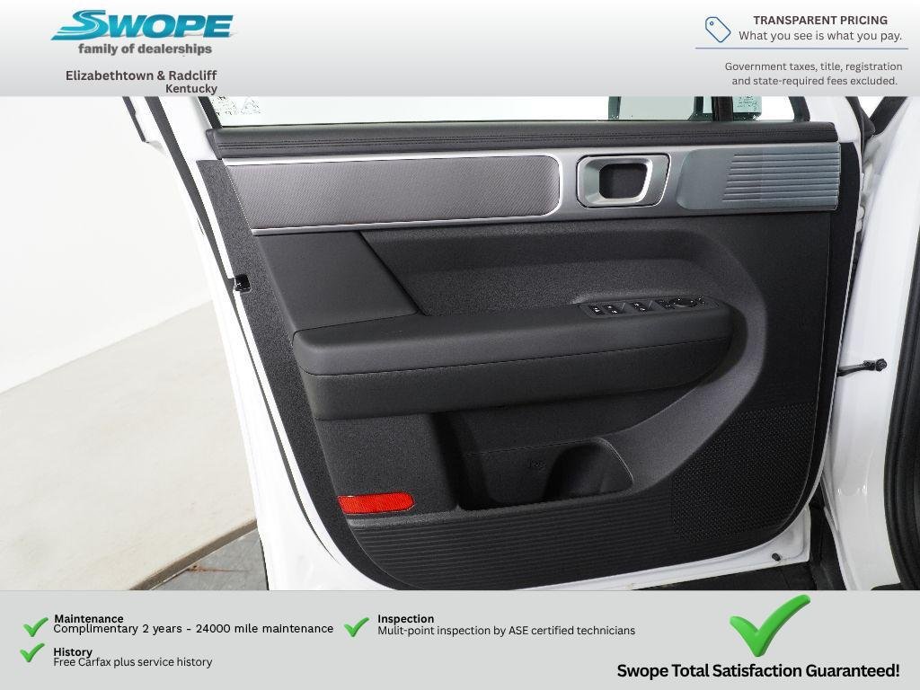 New 2026 Serenity White Hyundai SE image 13