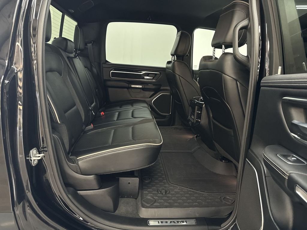 Used 2022 Diamond Black Ram Laramie image 17