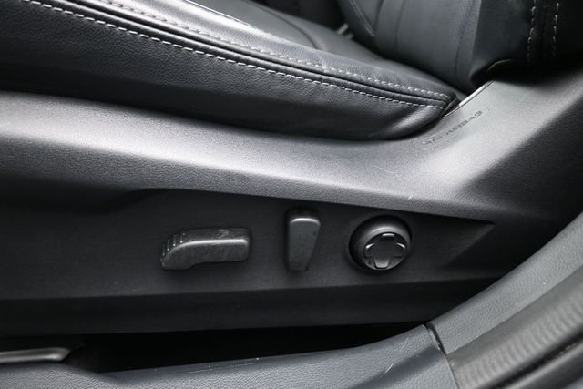 Used 2024 Ice Silver Metallic Subaru Limited image 17