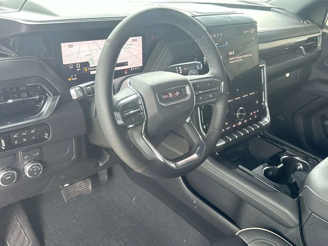 2026 GMC Yukon XL Elevation - Photo 13