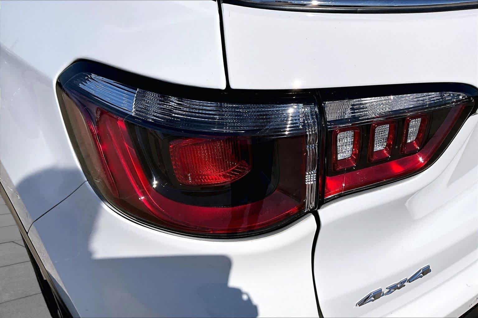 Used 2025 Bright White Clearcoat Jeep Limited image 28