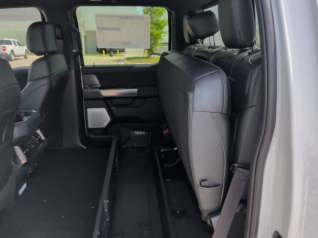 New 2026 Star White Metallic Tri-Coat Ford F-250® Platinum® image 42