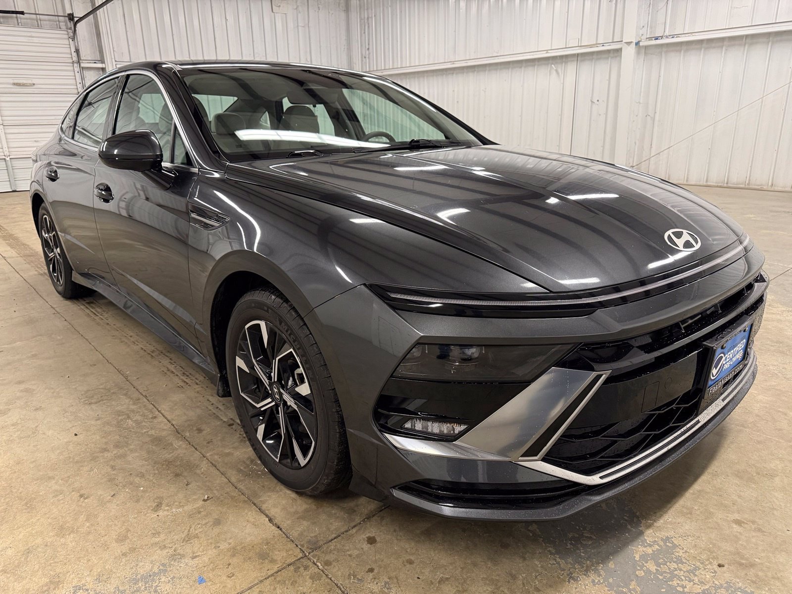 Used 2024 Gray Hyundai SEL image 1