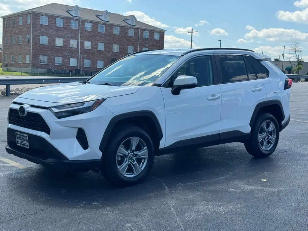 Used 2024 White Toyota XLE image 10