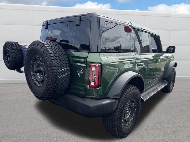 Used 2025 Eruption Green Metallic Ford Outer Banks image 3