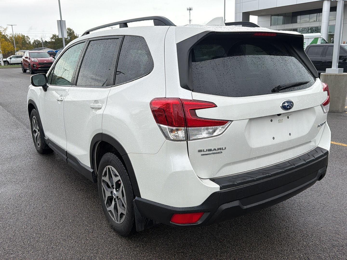 Used 2020 Crystal White Pearl Subaru Premium image 5