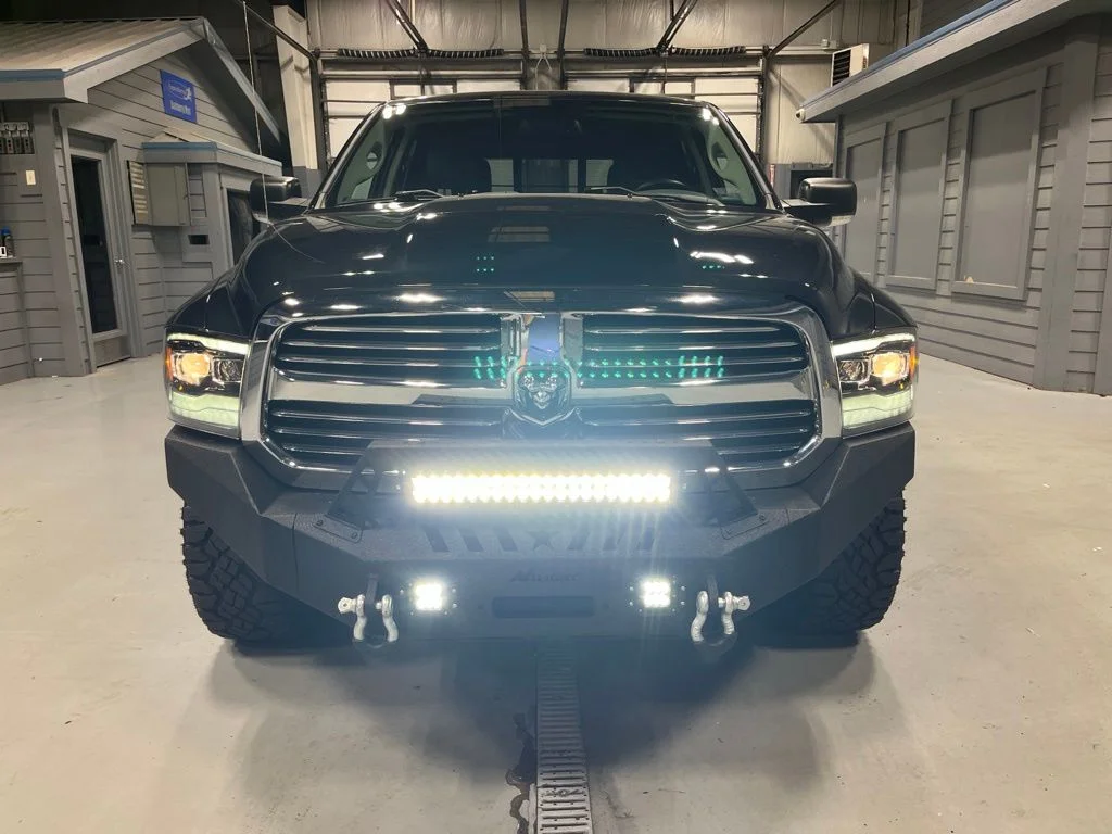 Used 2017 Brilliant Black Crystal Pearlcoat Ram Big Horn image 2