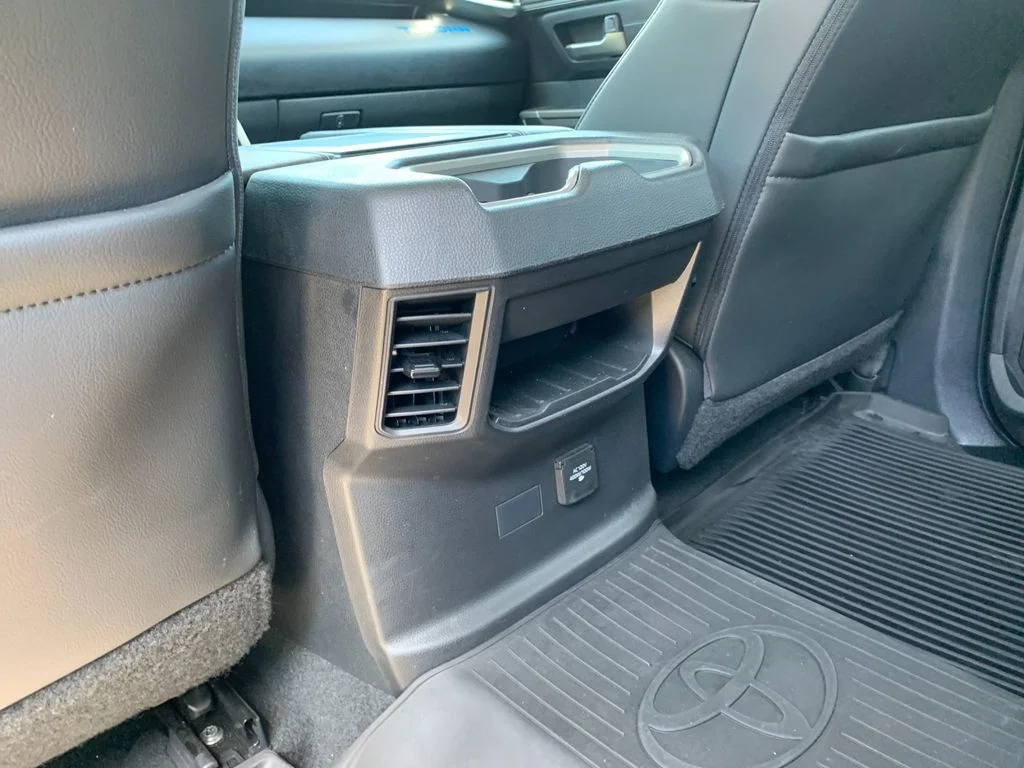 Used 2022  Toyota SR5 image 15