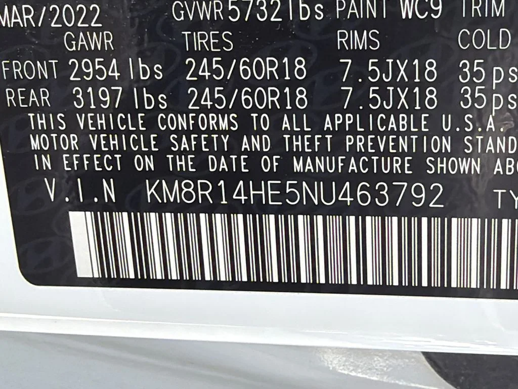 Used 2022 White Hyundai SE image 31