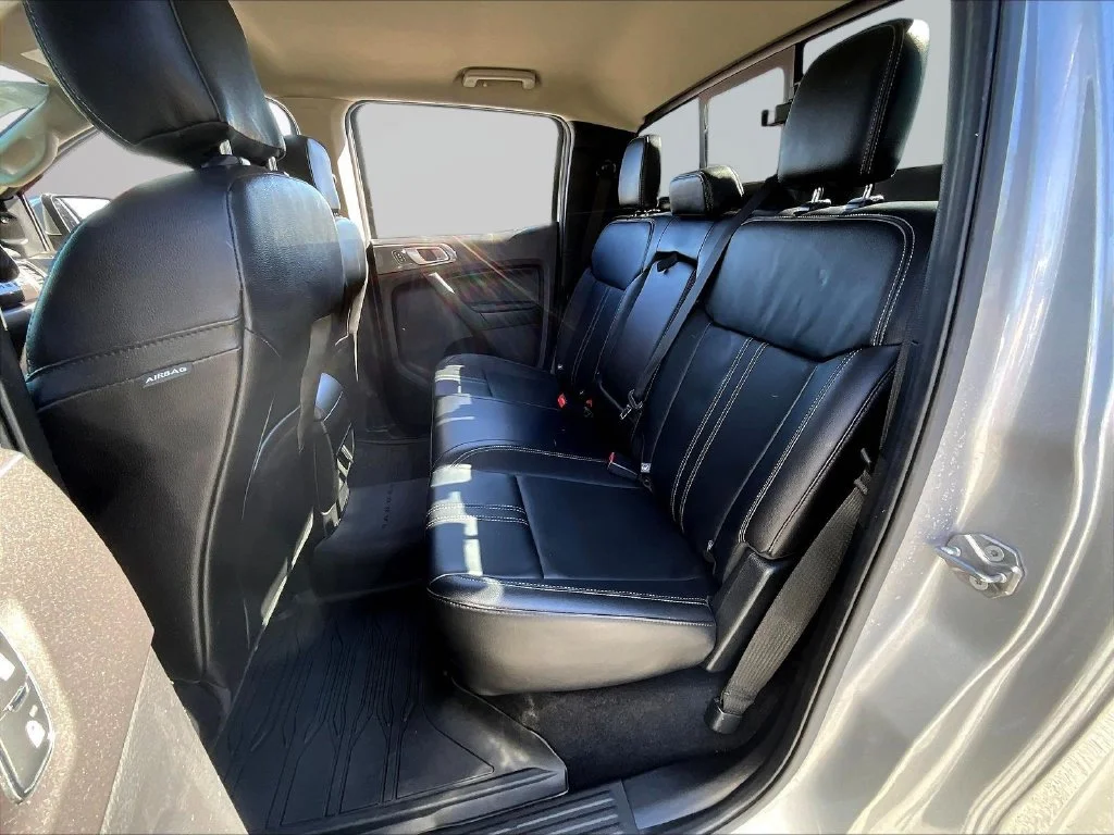 Used 2020 Silver Metallic Ford Lariat image 26