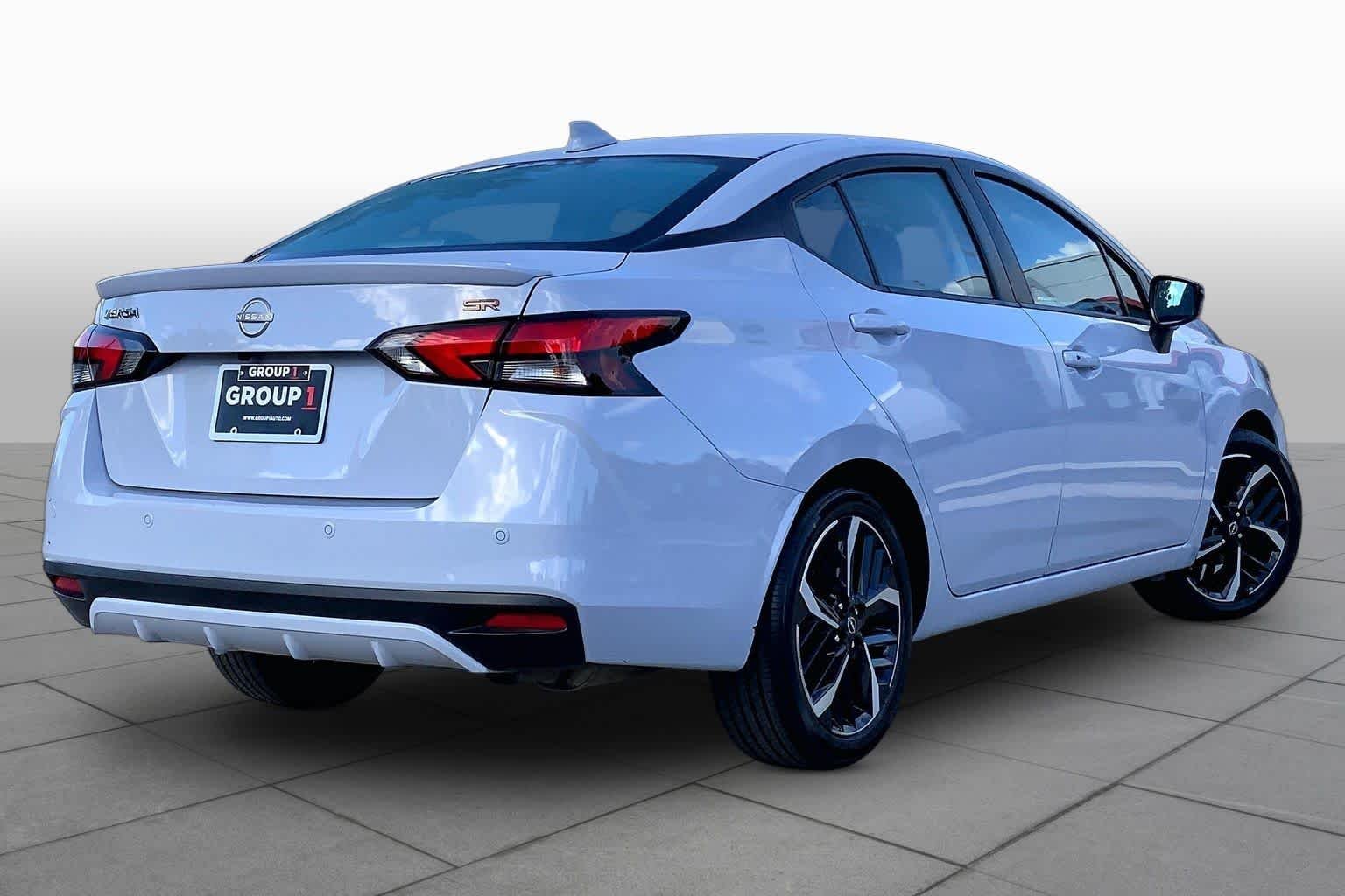 Used 2025 Gray Sky Pearl Nissan SR image 13