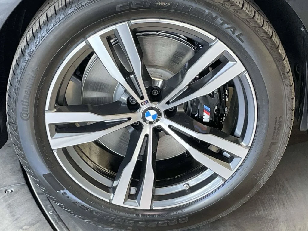 New 2027 Black BMW xDrive40i image 12