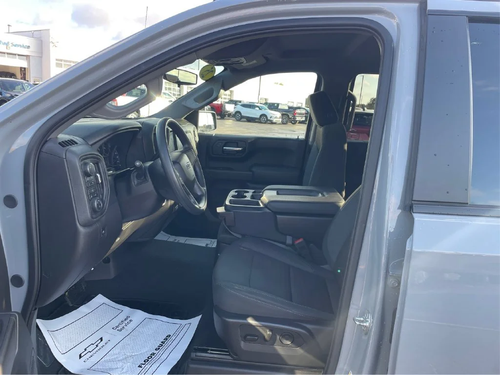 Used 2025 Slate Gray Metallic Chevrolet Custom Trail Boss image 19
