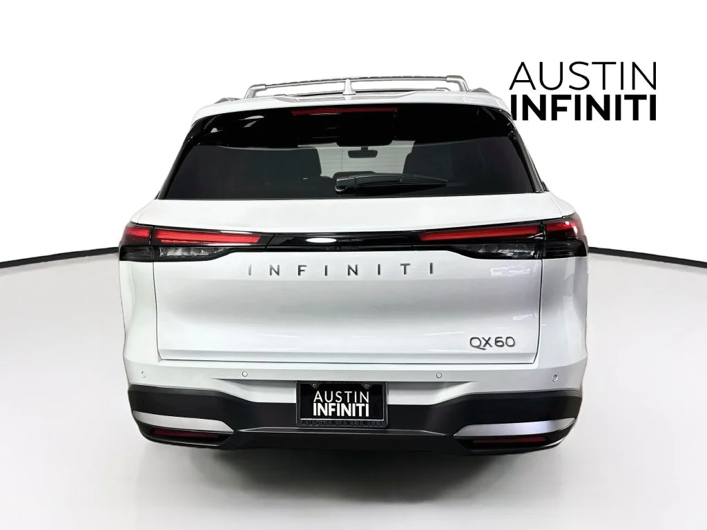 Certified Used 2027 White INFINITI LUXE image 9