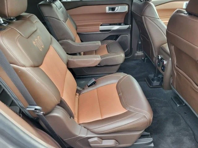 Used 2024 Gray Metallic Ford King Ranch image 16