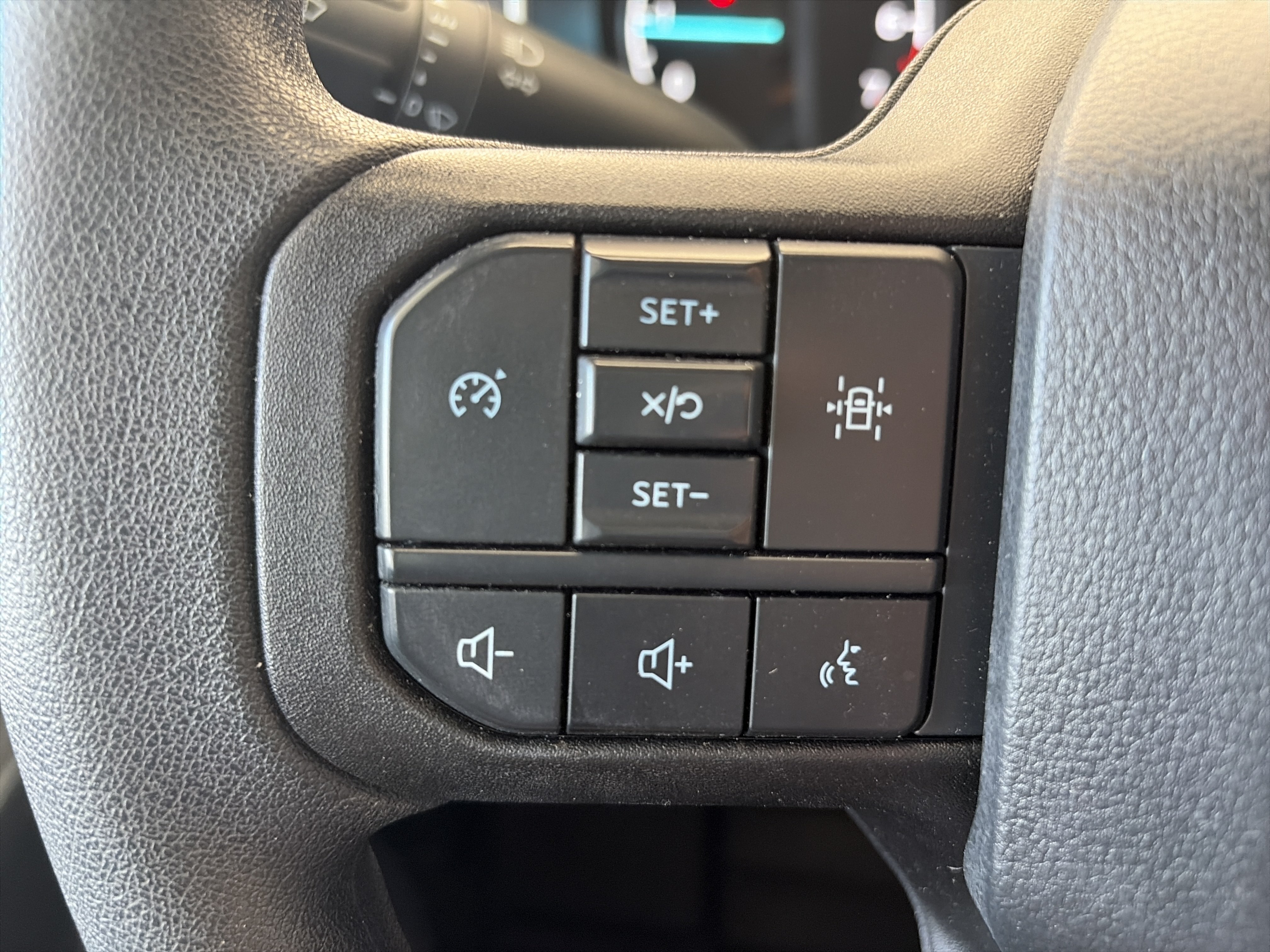 Used 2023 Silver Ford XL image 18