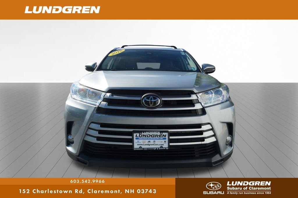 Used 2018 Silver Toyota XLE image 45
