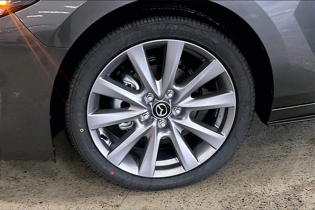 2026 MAZDA MAZDA3 - Image 11