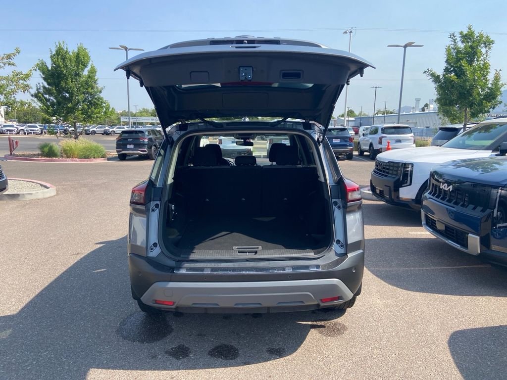 Used 2023 Gray Nissan SV image 21