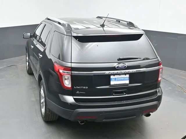 Used 2014 Black Ford Limited image 34