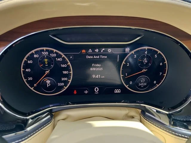 Used 2021 Blue Bentley V8 image 29