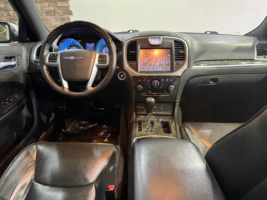 Used 2011 Ivory Chrysler Base image 26