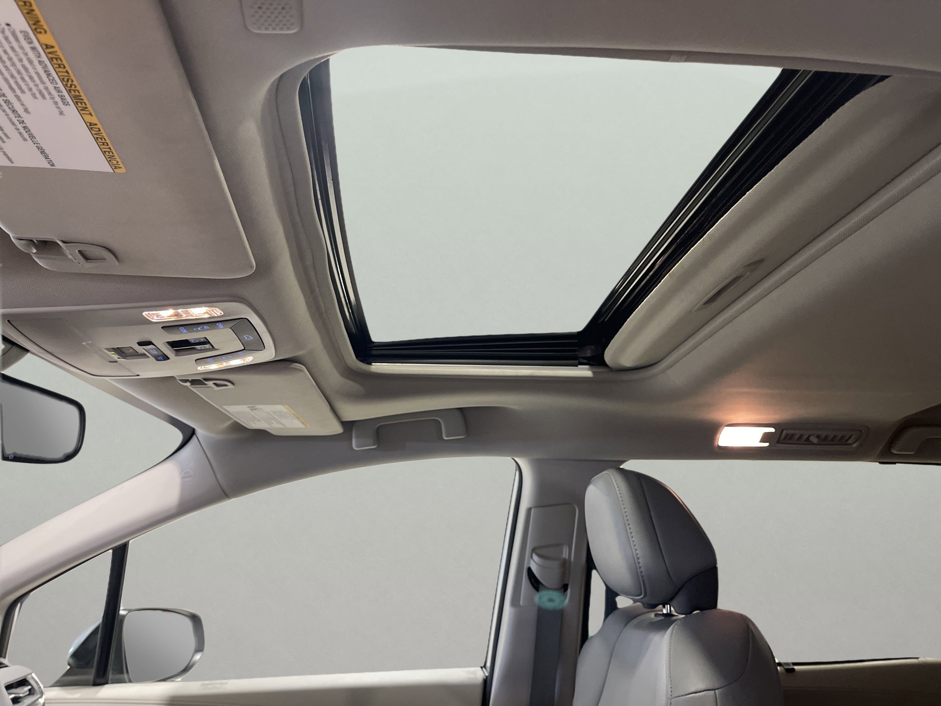 2024 Toyota Sienna XLE - Photo 27