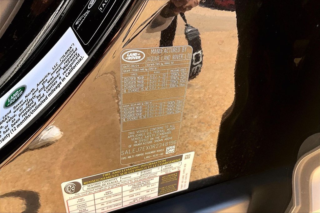 Used 2024 Black Land Rover S image 31
