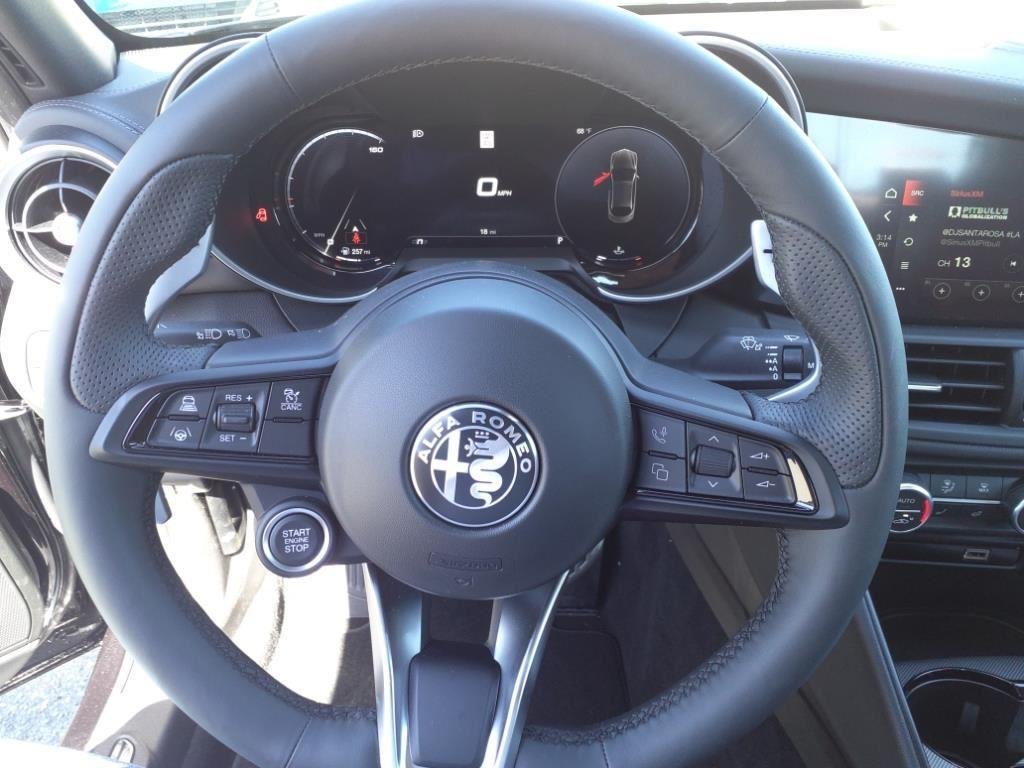 2025 Alfa Romeo Giulia Base - Photo 15