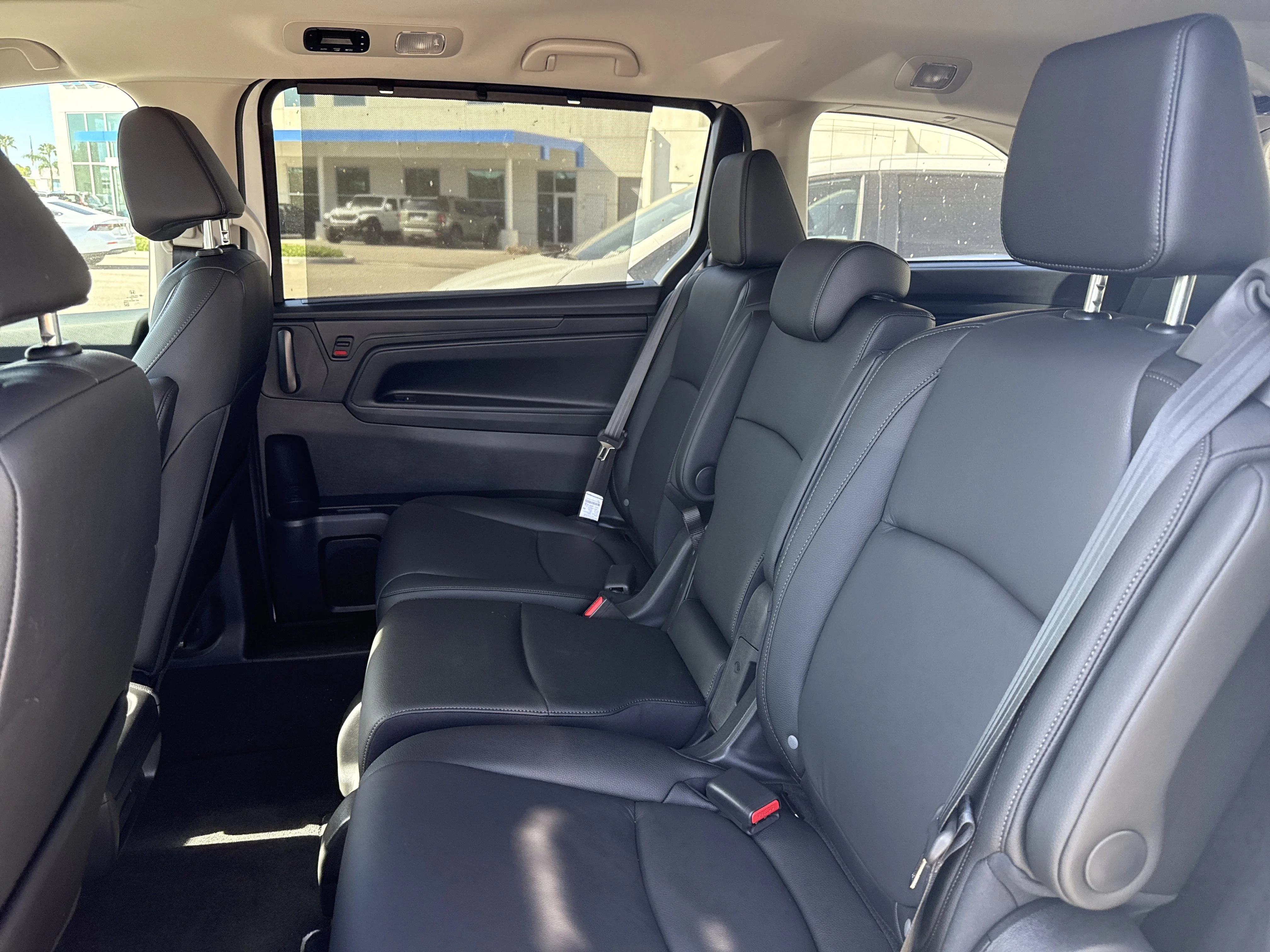 2026 Honda Odyssey EX-L - Photo 16