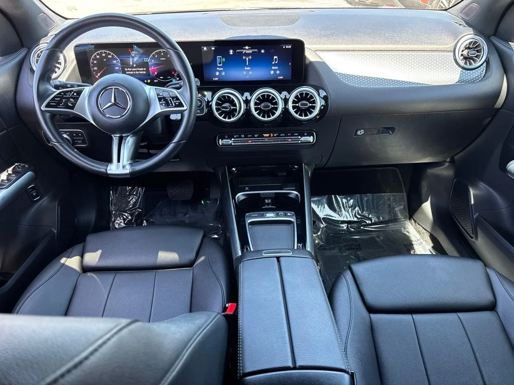 Used 2025 Black Mercedes-Benz GLA 250 image 21