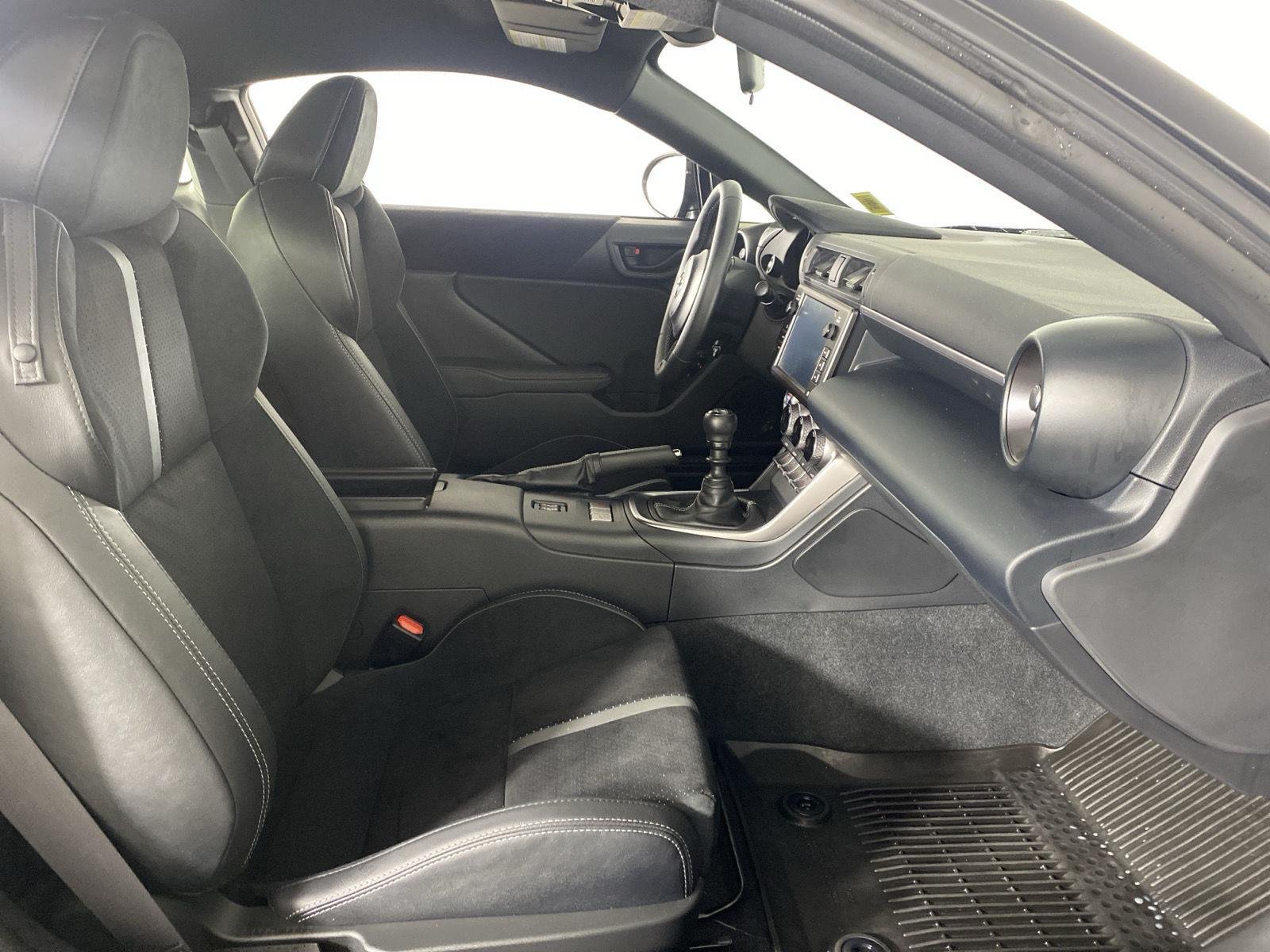 Used 2025 Raven Toyota Premium image 27