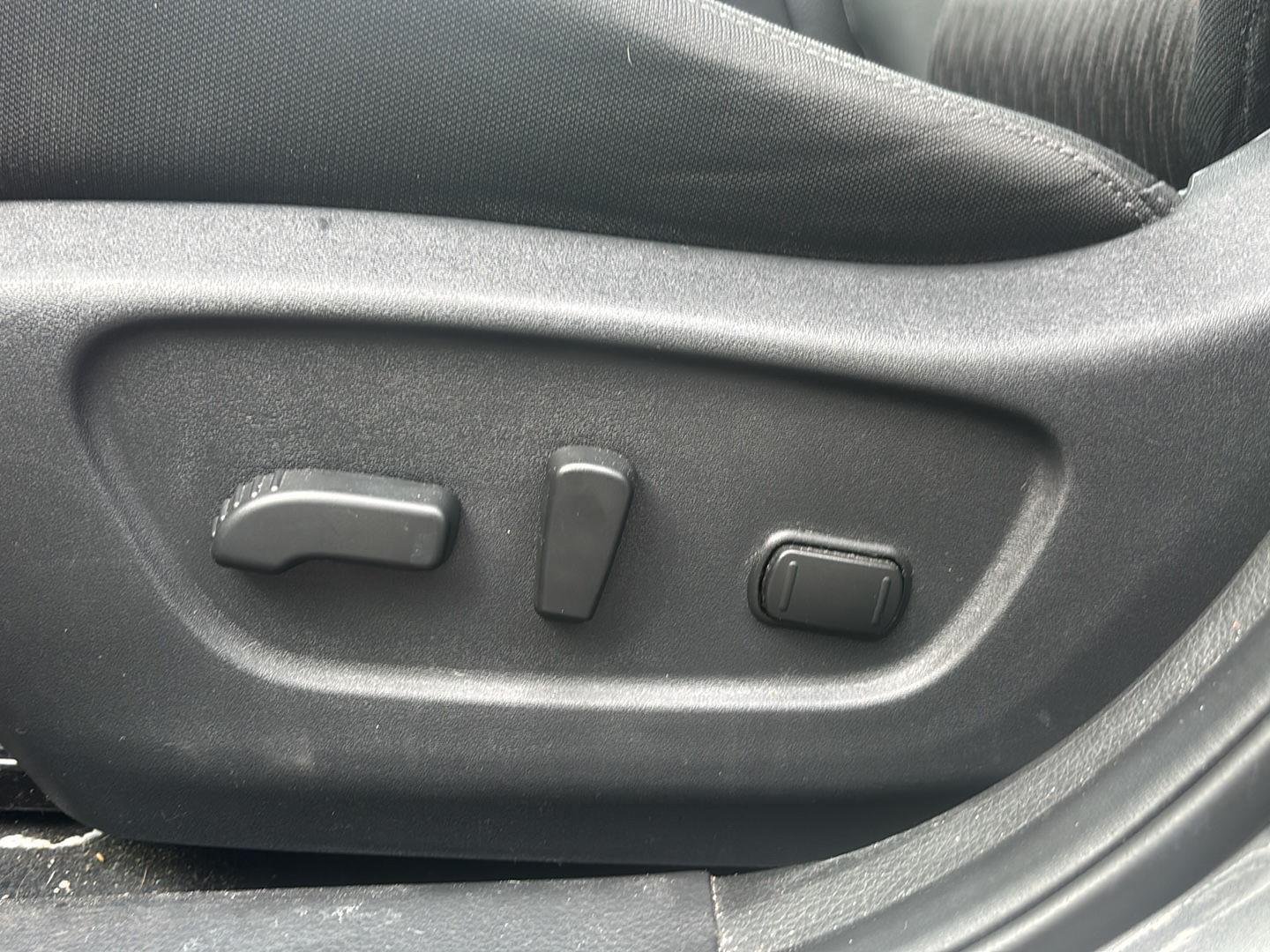 Used 2018 Gun Metallic Nissan SV image 8