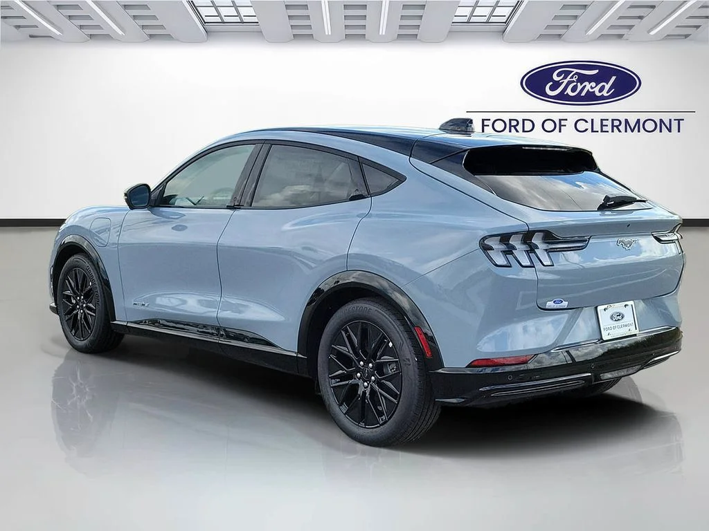New 2026 Glacier Gray Metallic Tri-coat Ford Premium image 3