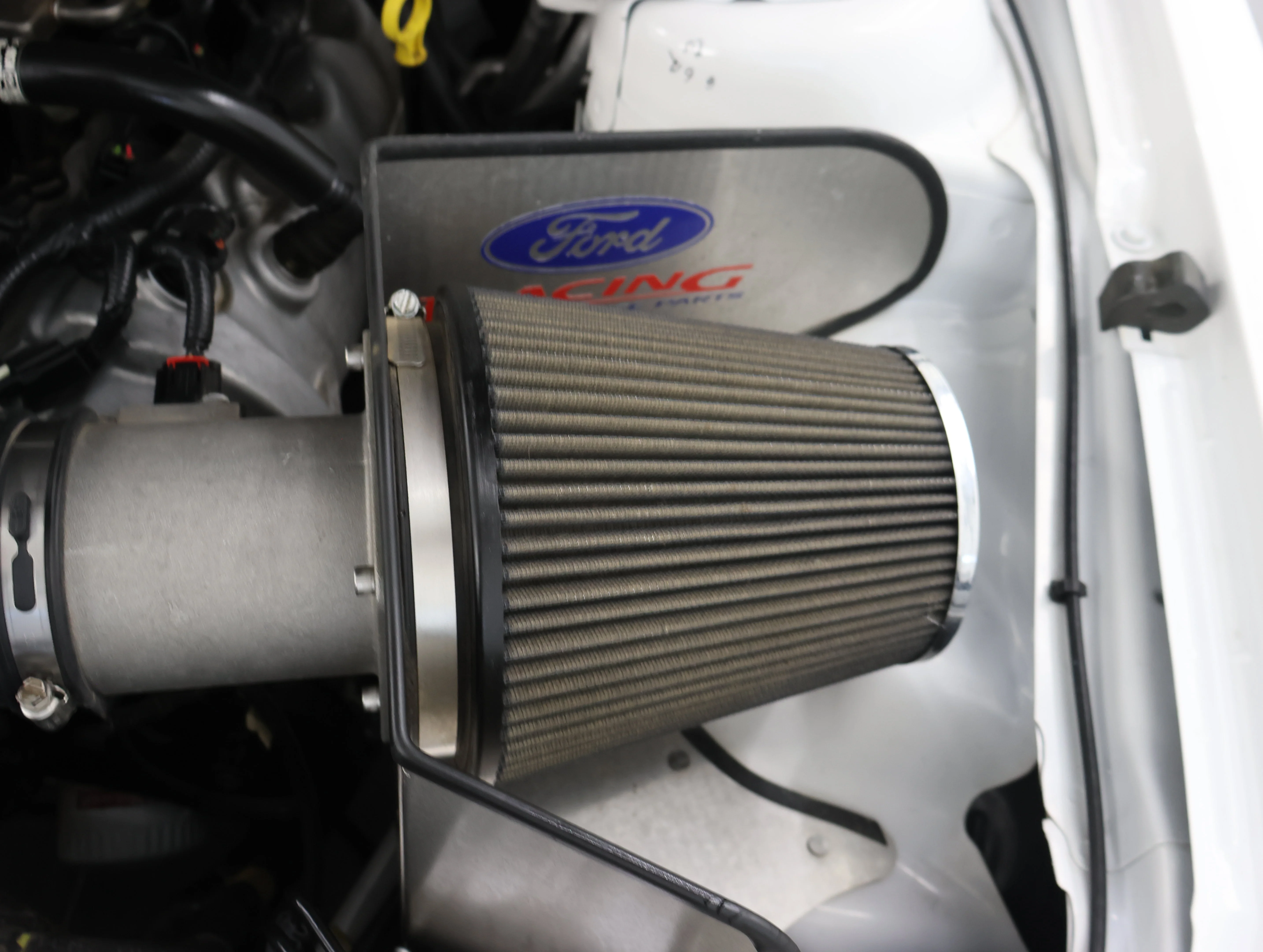 Used 2007 Performance White Ford GT Premium image 20
