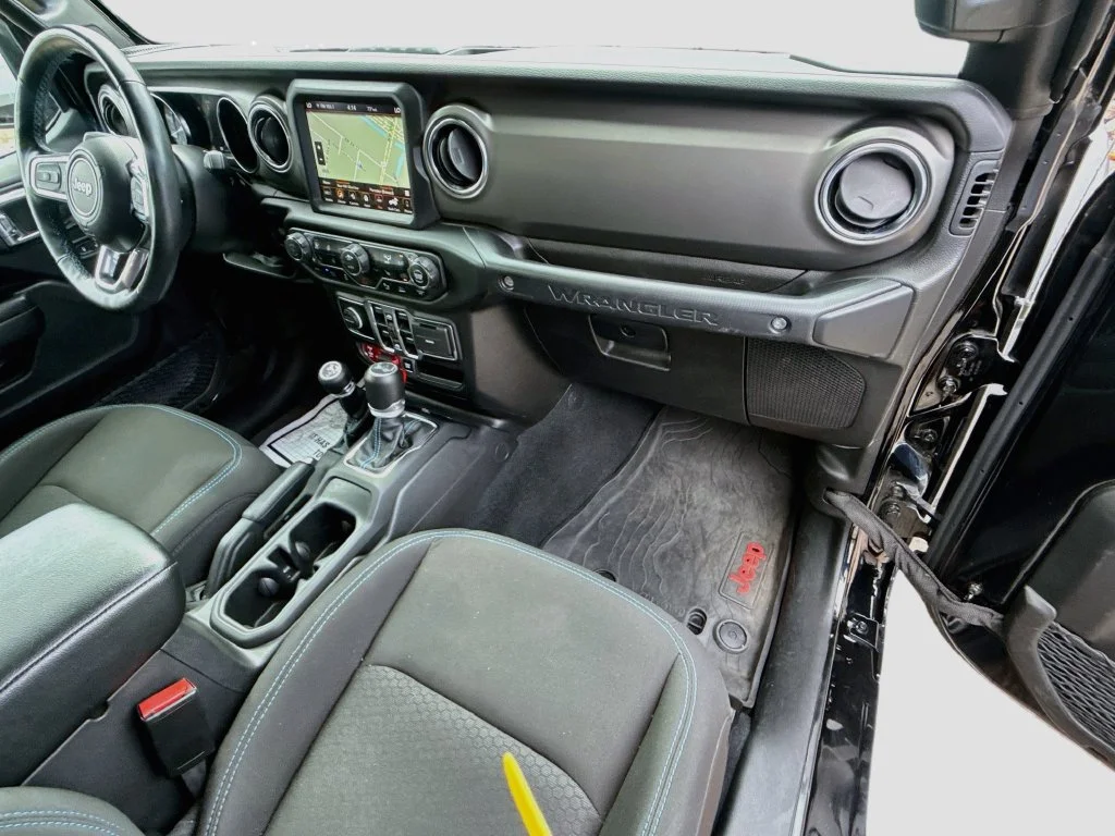 Used 2022 Black Jeep Unlimited Rubicon 4xe image 37