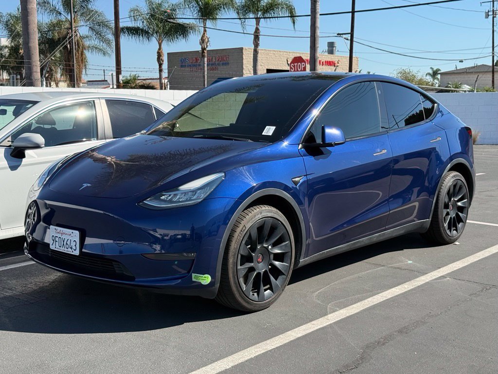 Used 2023  Tesla Long Range image 3
